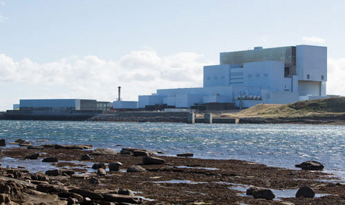 A view of Torness nuclear power station from Skateraw harbour
